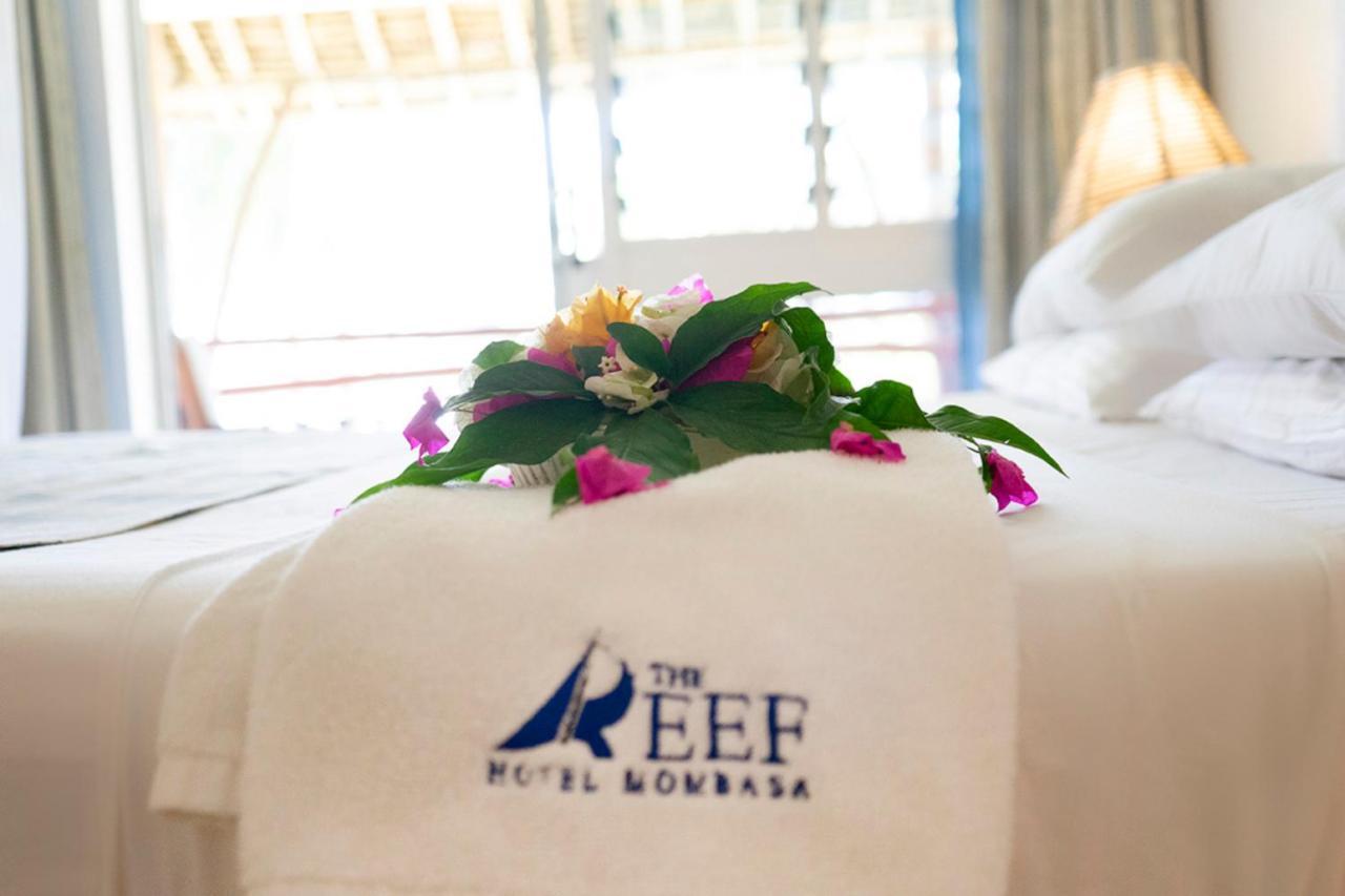 Reef Hotel Mombasa Bagian luar foto
