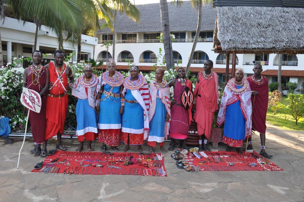 Reef Hotel Mombasa Bagian luar foto